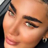 استخدام ناخن کار رنگ کار مژه کار درصدی و اجاره