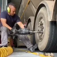شراکت با یک نفر کاربلد آپاراتی سنگین درامد عاالی