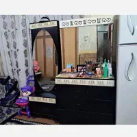 میز آرایشی، وآیینه قدی برای فروش