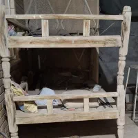 تخت چوبی