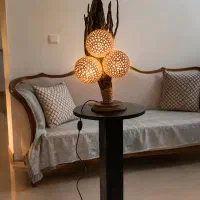 میز و آباژور چوبی