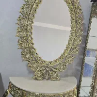آینه تزئینی به همراه پایه سنگی