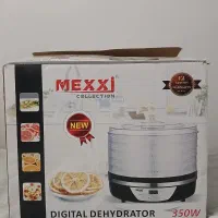خشک کنِ پنج طبقه ی میوه
