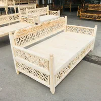 تولید تخت و مبلمان سنتی چوبی و فلزی