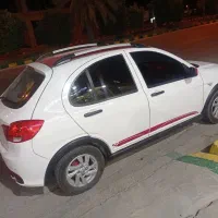 کوییک rسفید قرمز