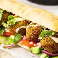 استخدام فلافل زن( فر بان)