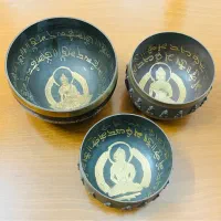 کاسه های تبتی و  بادزنگ و آویزهای چینی فنگشویی