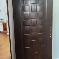 چهار لنگه درب و کتیبه چوبی و چهار چوب فلزی