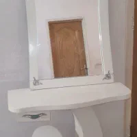 میز و آینه