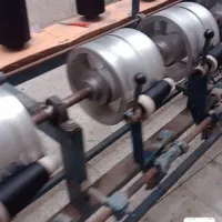یک دستگاه نخ بازکنی