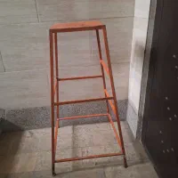 چهارپایه محکم بزرگ