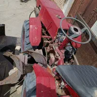 تراکتور کمر شکن