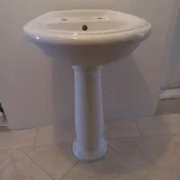 روشویی پایه دار بزرگ