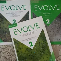 کتاب زبان evolve 2