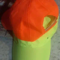 کلاه با رنگ شاد
