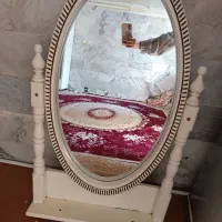 آینه  دیواری سالم وزیباوخوش رنگ