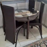 میز غذاخوری