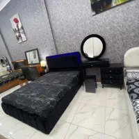 تخت خواب ،تشک، باکس چوبی ،میز آرایش کمد دراور