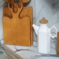 روغن ریزی سرامیکی با دوتا تخته سرو چوبی.