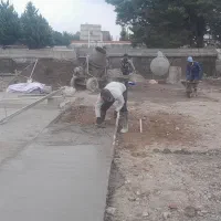 کارگر ساده و ماهر  و بلوک زن حرفه ای