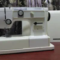 چرخ خیاطی ژانومه مدل ۶۲۰ در حد نو