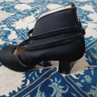 کفش|کیف، کفش، کمربند|مشهد, موعود|دیوار