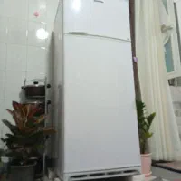 یخچال فریزر نونو گارانتی هم داره 6 ماه کار کرده