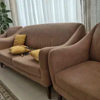 مبل راحتی در حد نو