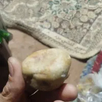 سنگ ارزشی میفروشم دستم تنگه