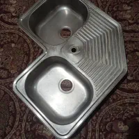 یک عدد سینک ظرف شویی شیک و زیبا