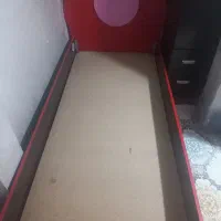 تخت تک‌نفره