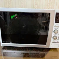 ماکروفر الجی بسیار تمیز