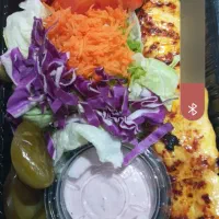 کارگر خدماتی و ظرفشور اقا