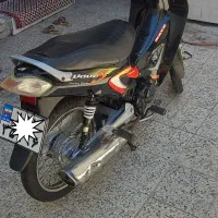 موتور لاکی ویوهیرمند ۱۲۵ مدل۹۳شرکت کاریزان موتور.