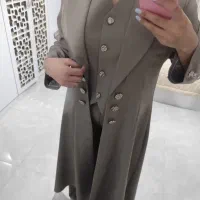 تعداد زیادی لباس با قیمت مناسب