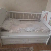 تخت نوزاد و کودک