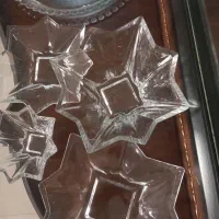 سه دست پیش دستی ۵تا پیاله و یک شیرینی و میوه خور