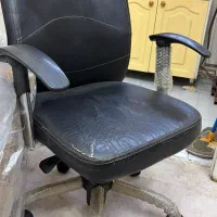 ۳ عدد صندلی اداری چرمی