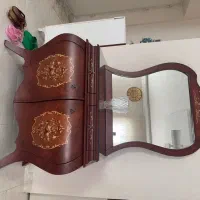 کنسول و آیینه
