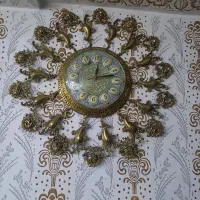 ساعت برنزی نگین دار