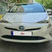 تویوتا پریوس2017