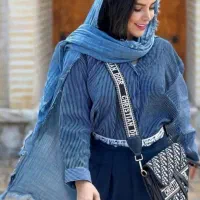 استخدام دو مدل خانم حرفه ای برای پوشاک