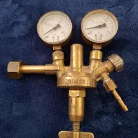 مانومتر زینسر المانی