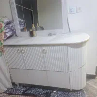 آینه وکنسول