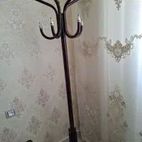 آویز ایستاده