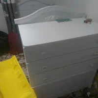 تخت و کمد کودک