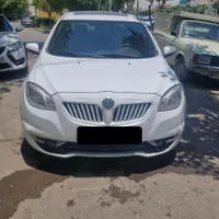 برلیانس H330 اتوماتیک 1650cc، مدل ۱۳۹۹