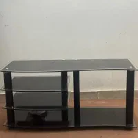 میز تلویزیون شیشه ای