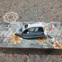 اتو لباس همراه با پایه