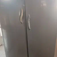 یخچال درحدنو